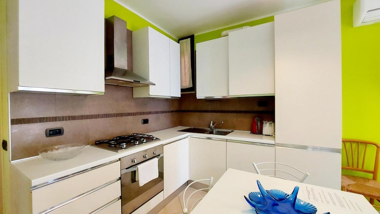 Colors Pool Apartment Bardolino Exterior foto